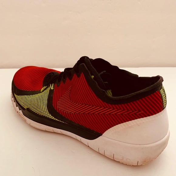 NIKE Men’ Running Training Shoes 10.5 Red Green - Picture 5 of 7